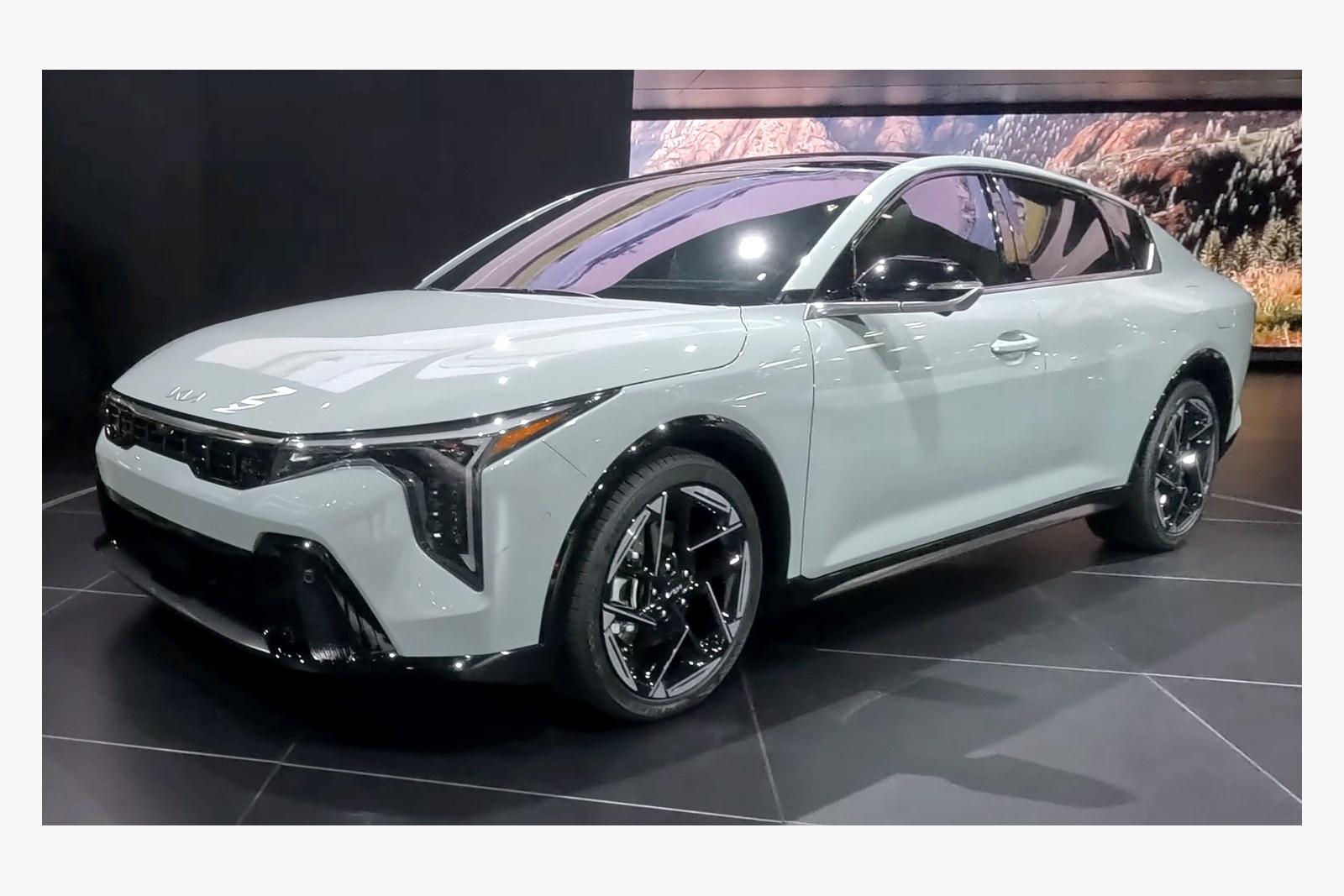 Kia K4